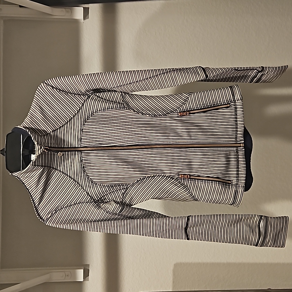 Lululemon Forme Jacket - image 1
